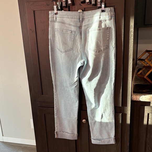 Mauri Light Blue Boyfriend Jeans - Picture 4 of 5
